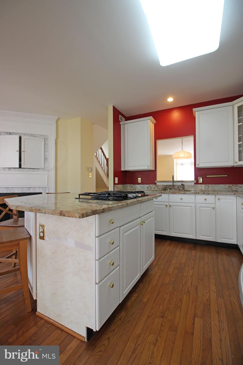 11799 Valley Ridge Circle Fairfax, VA 22033 - Photo 11 of 43