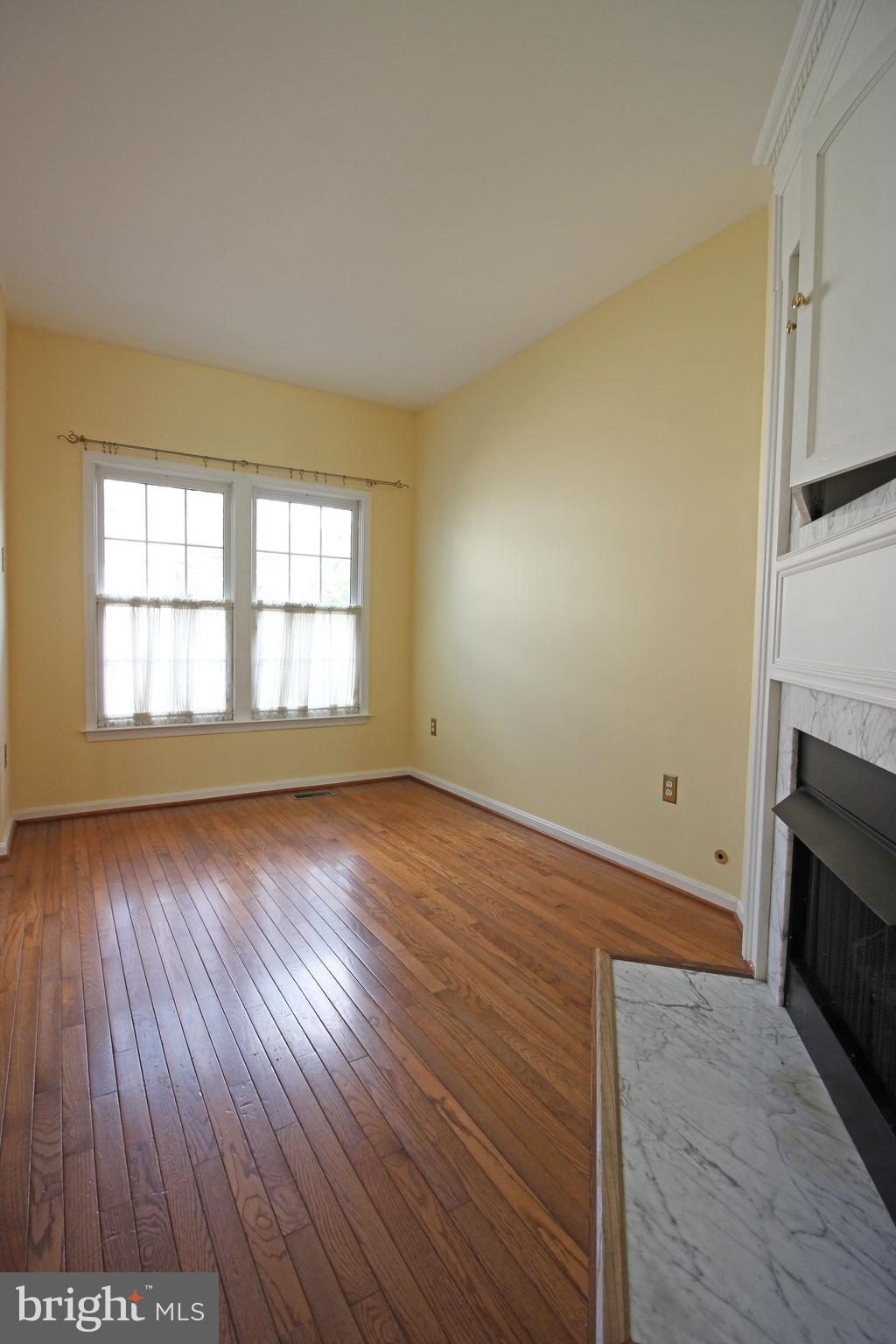 11799 Valley Ridge Circle Fairfax, VA 22033 - Photo 14 of 43