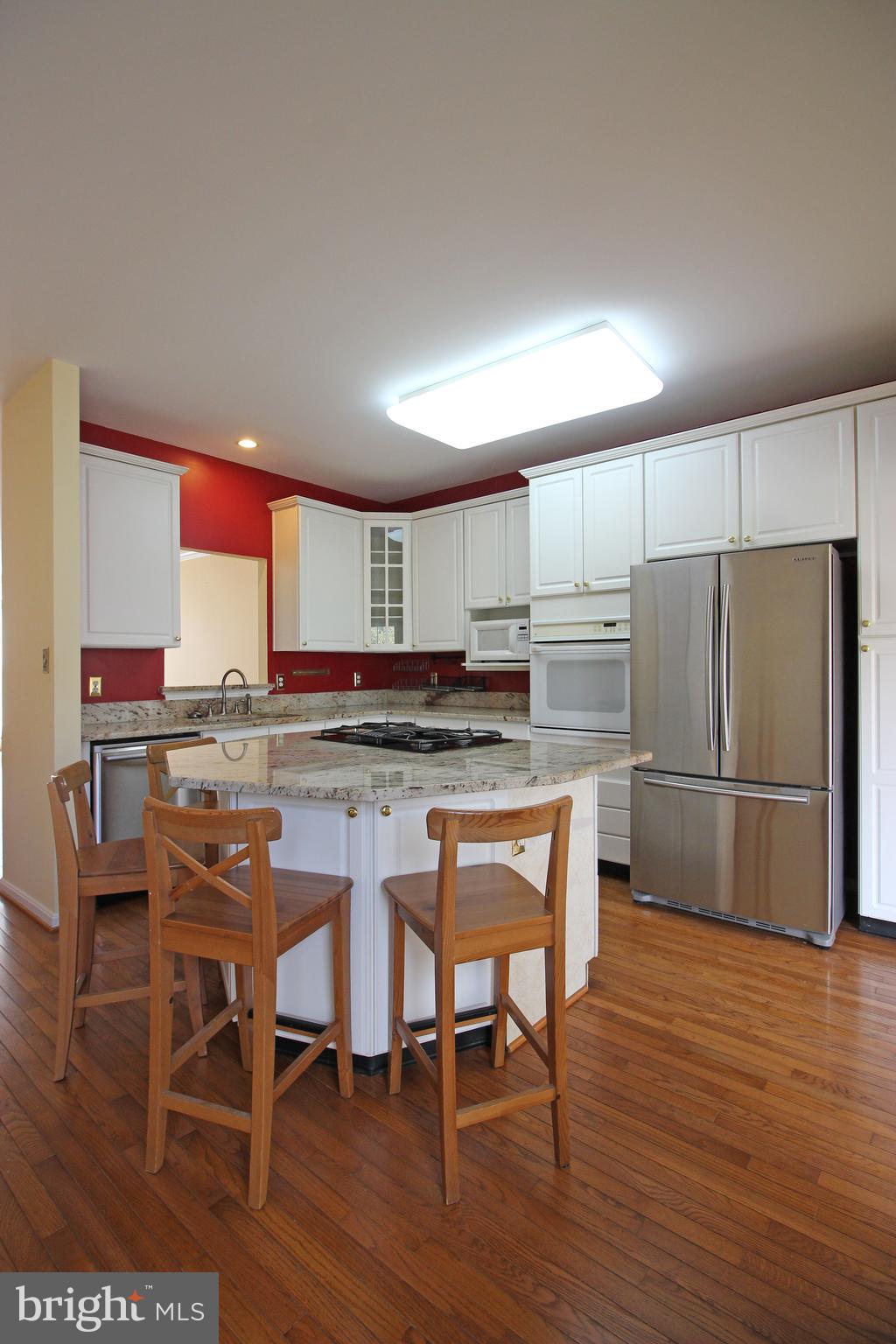 11799 Valley Ridge Circle Fairfax, VA 22033 - Photo 10 of 43