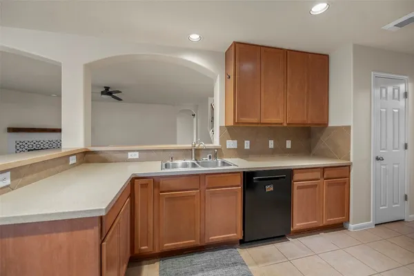 $2,450 | 22110 Field Green Drive, Cypress, TX 77433