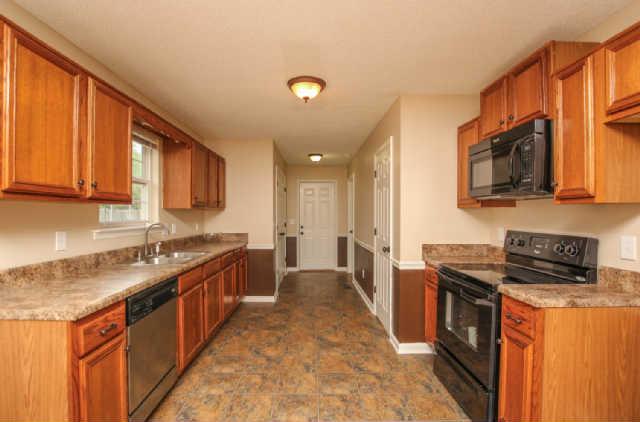 227 Shrewsbury Road Murfreesboro, TN 37129 - Photo 5 of 20 Gallery Image 5