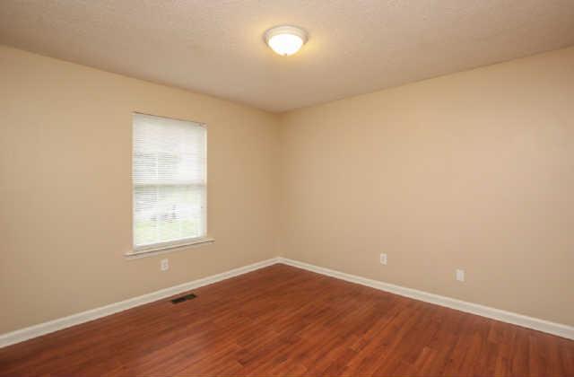 227 Shrewsbury Road Murfreesboro, TN 37129 - Photo 8 of 20 Gallery Image 8