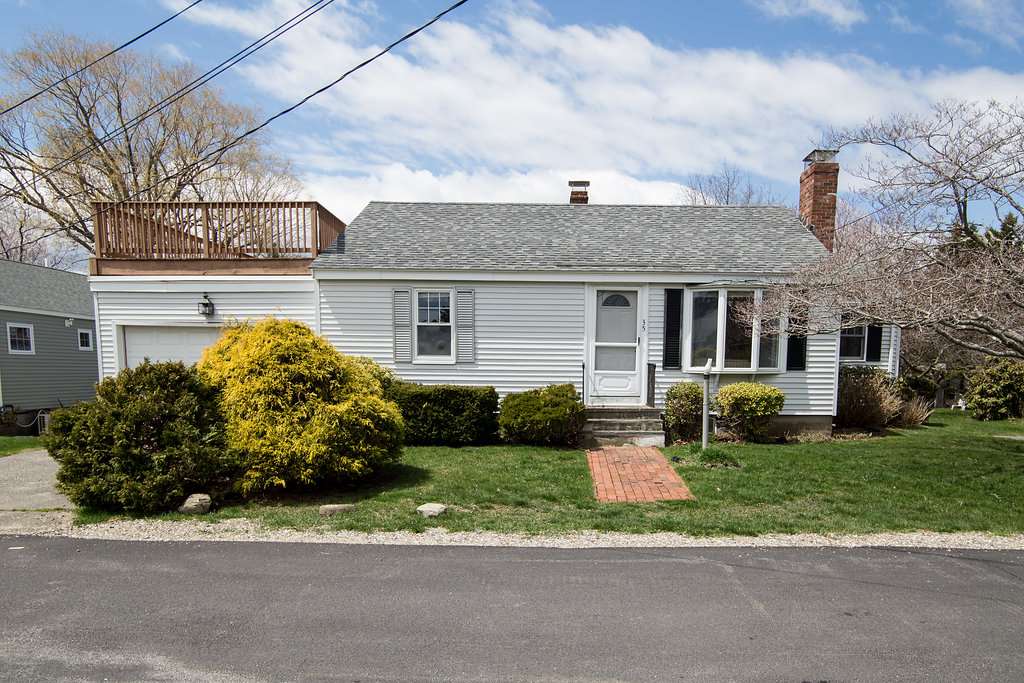 35 Acorn Road Hampton, NH 03842 - Photo 1 of 18