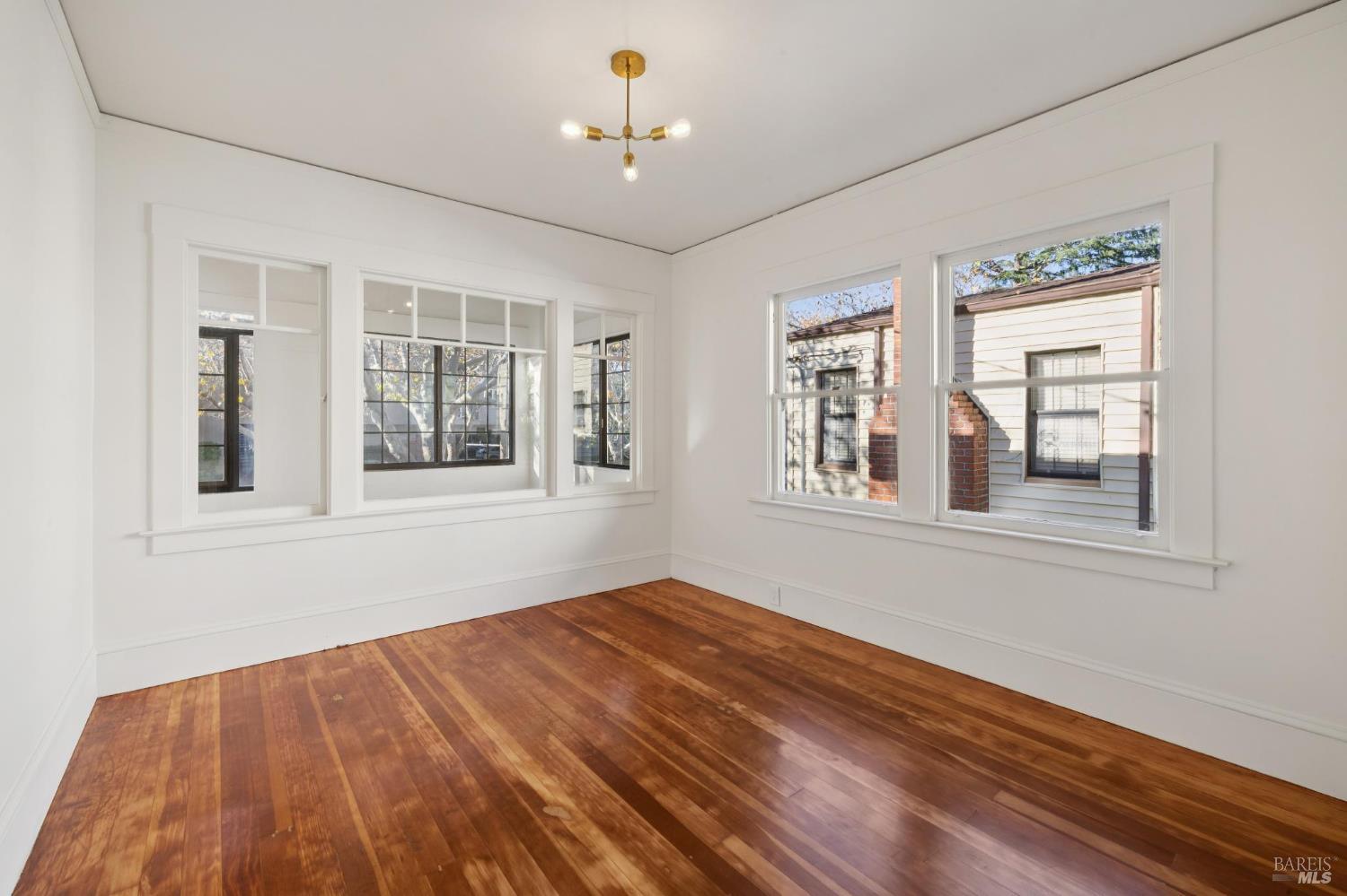 242 D Street San Rafael, CA 94901 - Photo 9 of 18