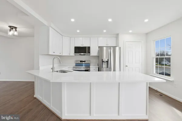 $550,000 | 14275 Newbern Loop, Gainesville, VA 20155