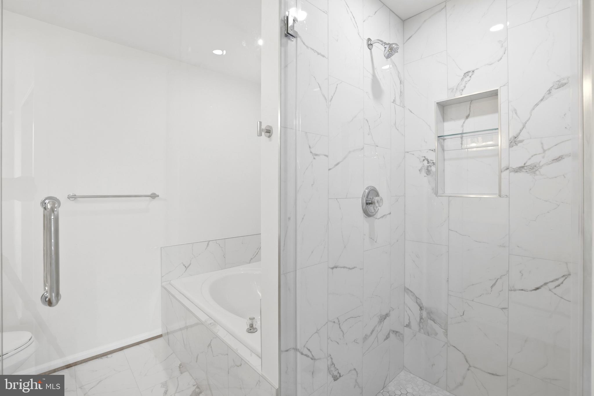 14275 Newbern Loop Gainesville, VA 20155 - Photo 19 of 35 a bathroom with a shower