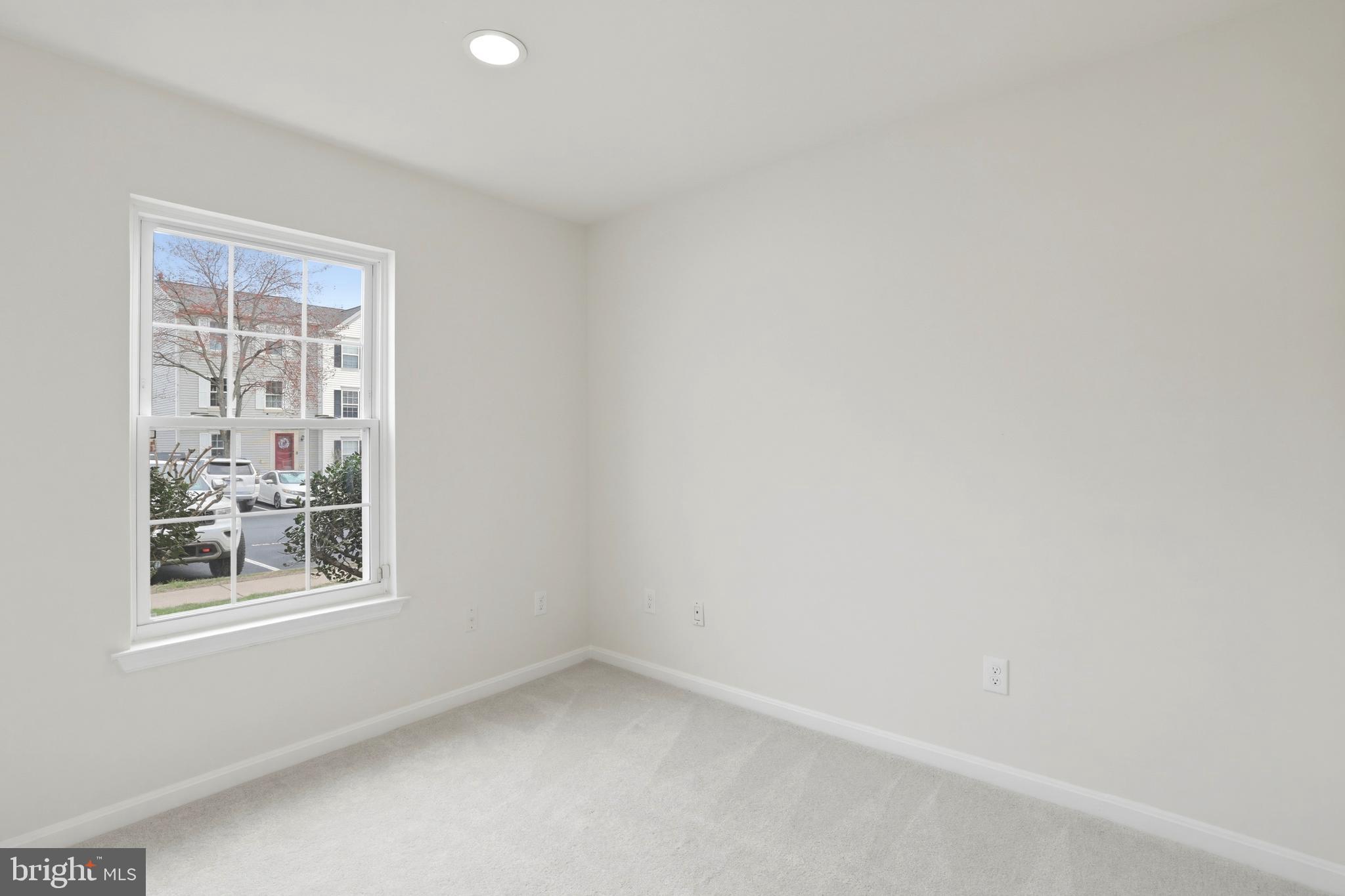 14275 Newbern Loop Gainesville, VA 20155 - Photo 24 of 35 a view of empty room with window