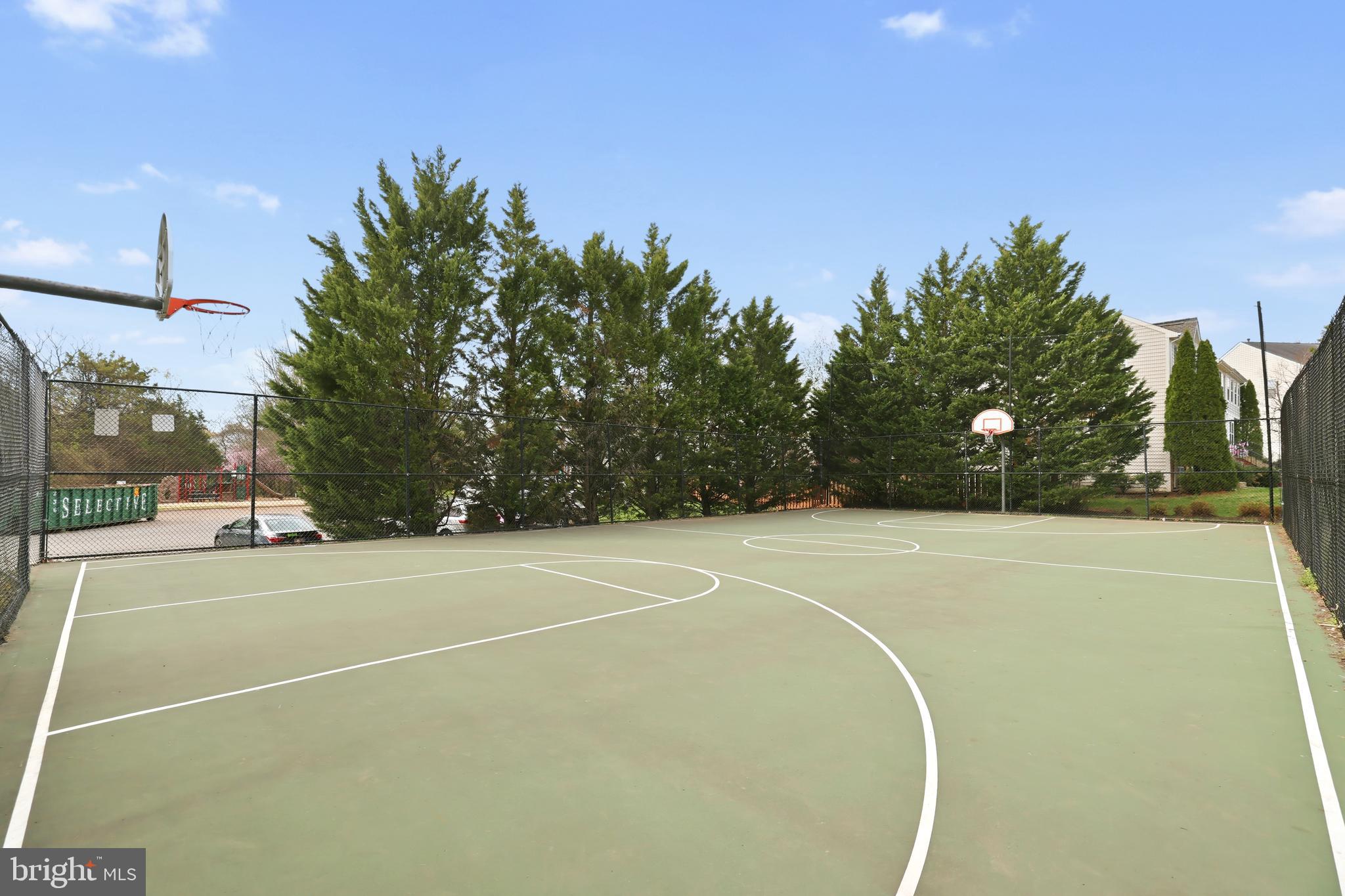 14275 Newbern Loop Gainesville, VA 20155 - Photo 34 of 35 a view of a tennis court