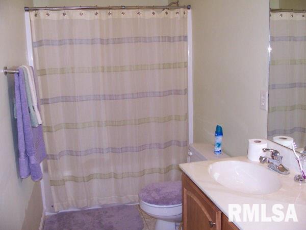 3500 East Bishop Road Mount Vernon, IL 62864 - Photo 12 of 15 Gallery Image 12