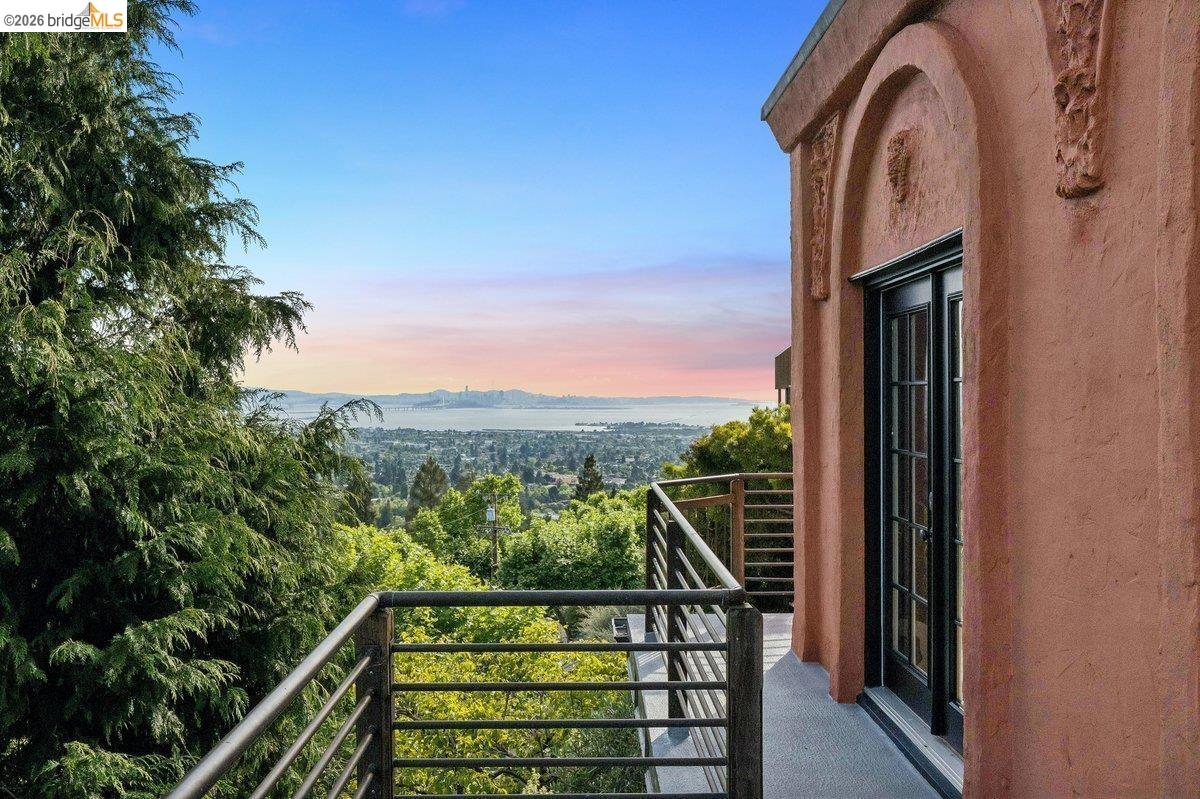 1049 Keith Avenue Berkeley, CA 94708 - Photo 39 of 76