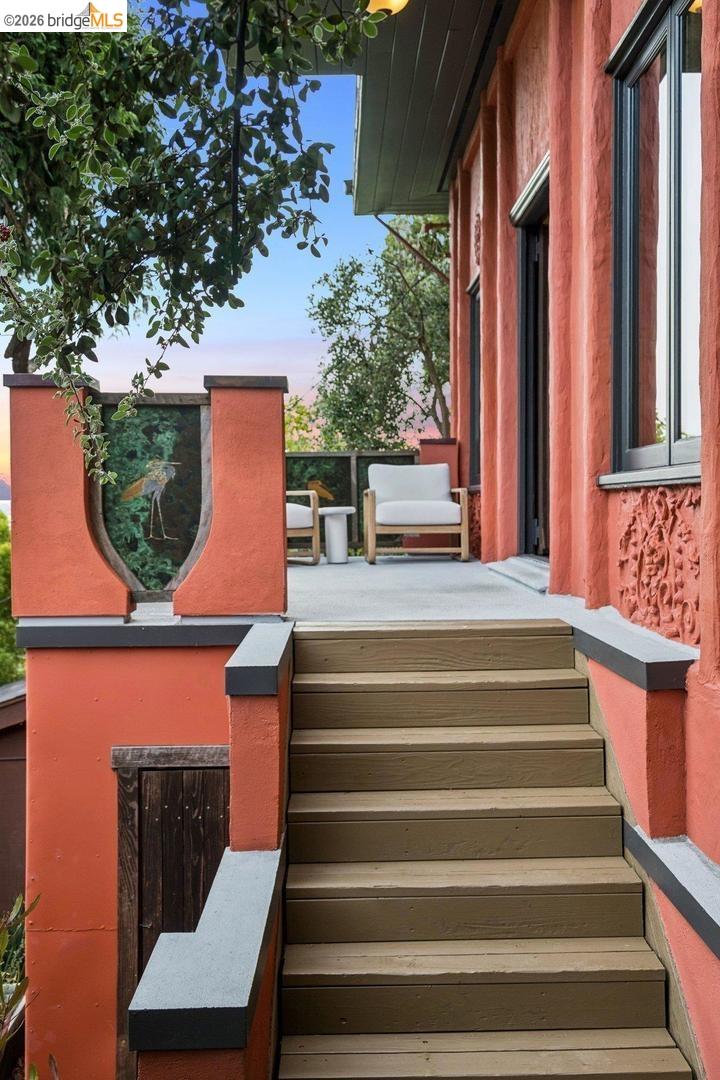 1049 Keith Avenue Berkeley, CA 94708 - Photo 5 of 76