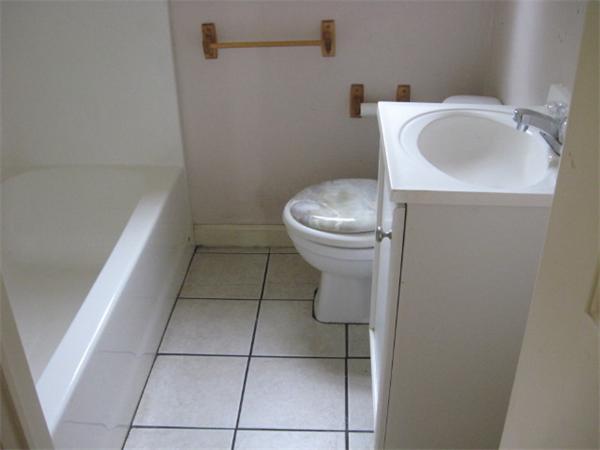 40 Quinebaug Road Dudley, MA 01571 - Photo 3 of 5 Gallery Image 3