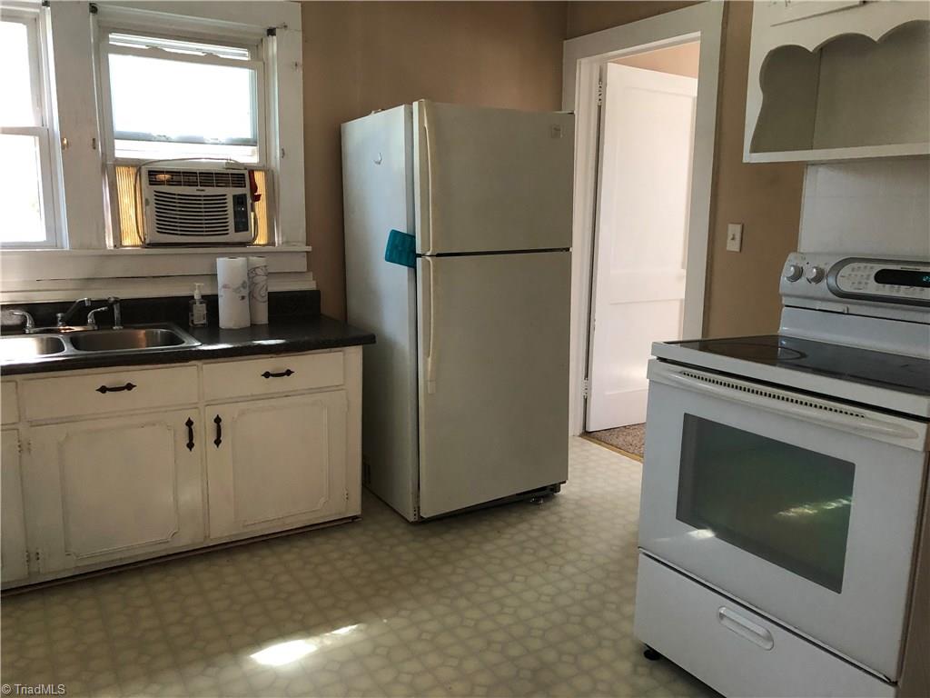 332 Burke Road Mount Airy, NC 27030 - Photo 12 of 28 Gallery Image 12