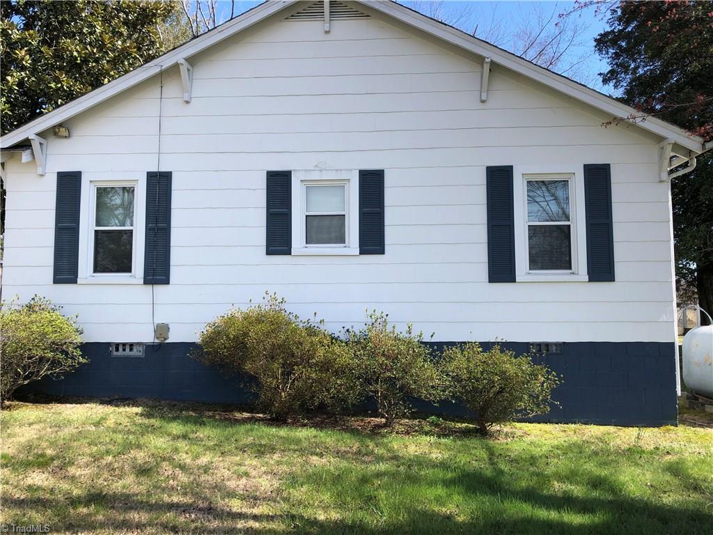 332 Burke Road Mount Airy, NC 27030 - Photo 3 of 28 Gallery Image 3