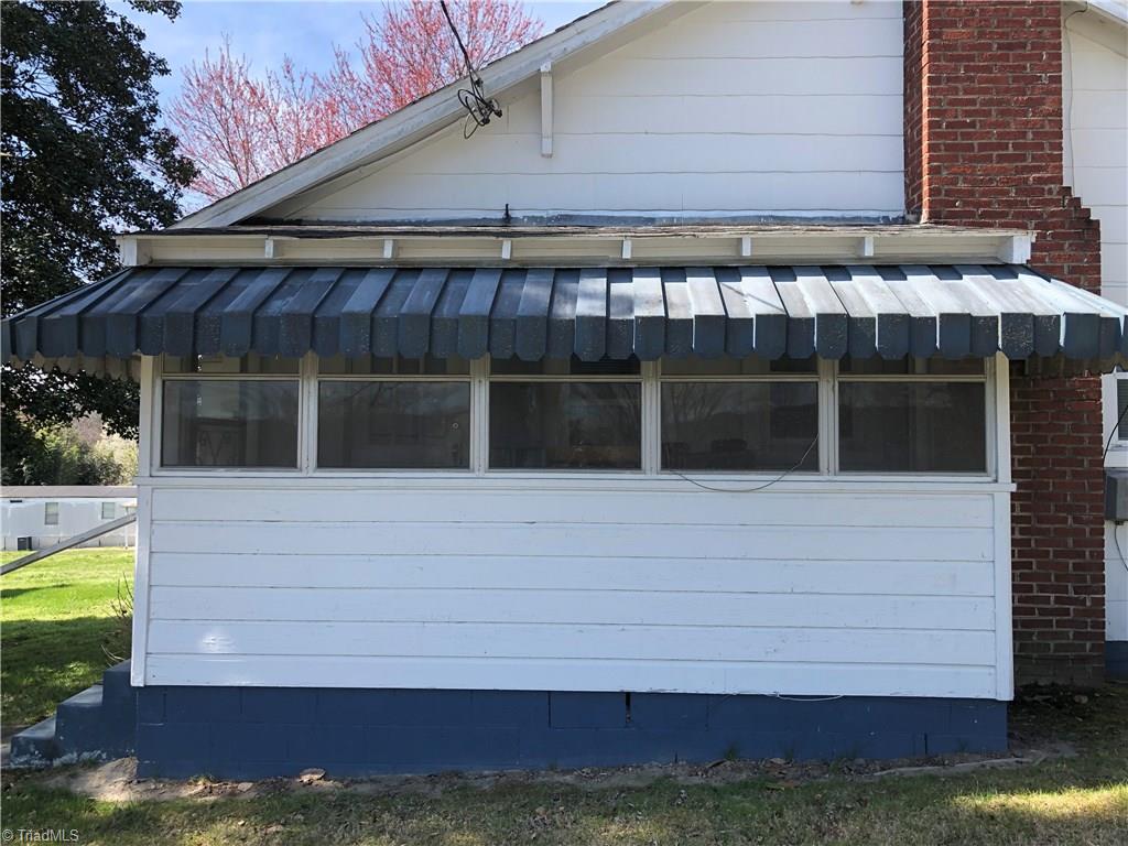 332 Burke Road Mount Airy, NC 27030 - Photo 8 of 28 Gallery Image 8