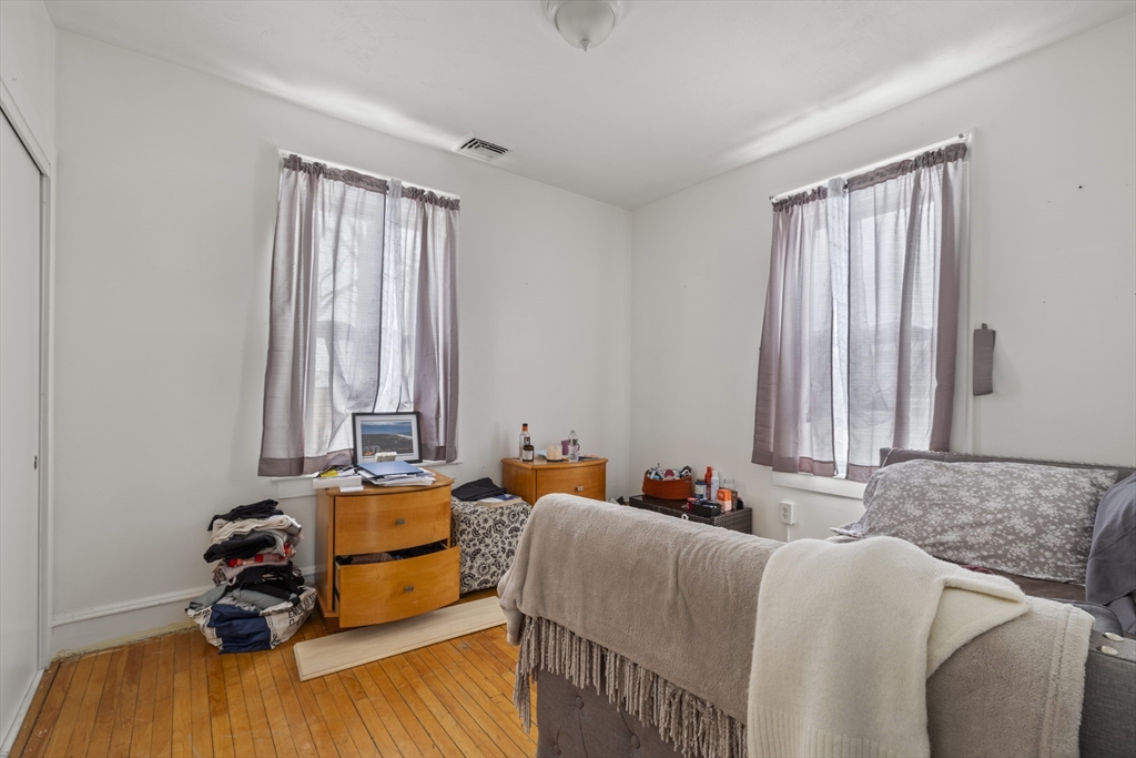 928 Middle Street Fall River, MA 02721 - Photo 11 of 18