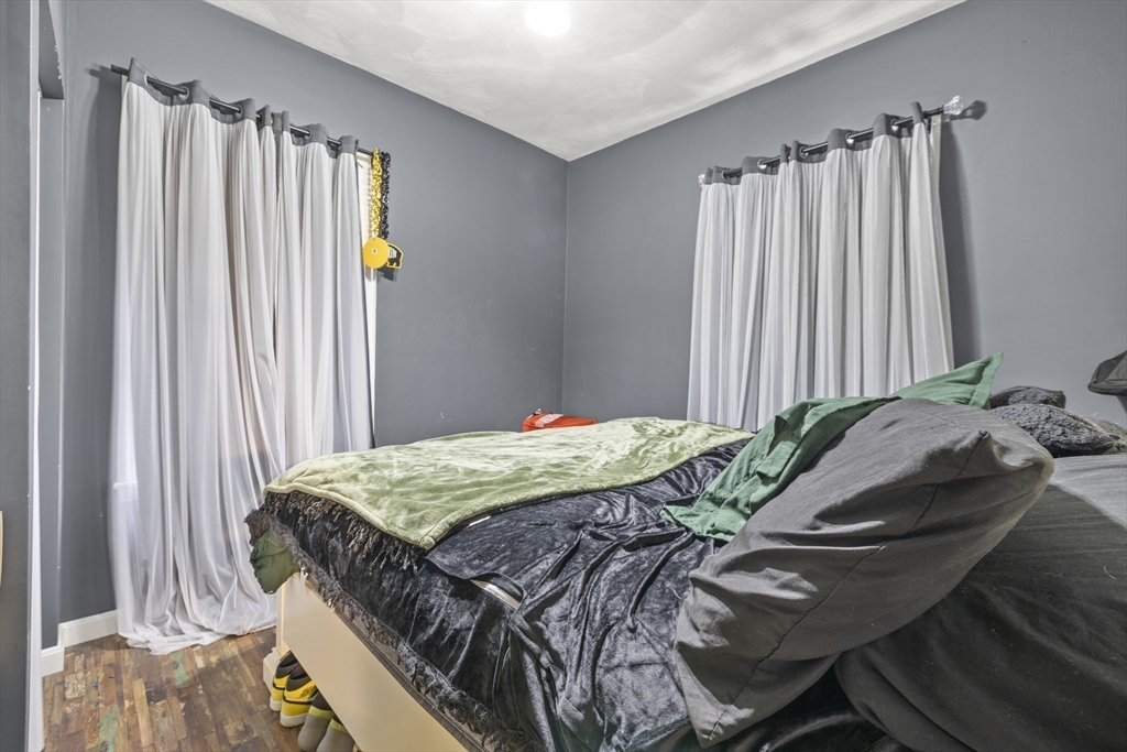 928 Middle Street Fall River, MA 02721 - Photo 8 of 18