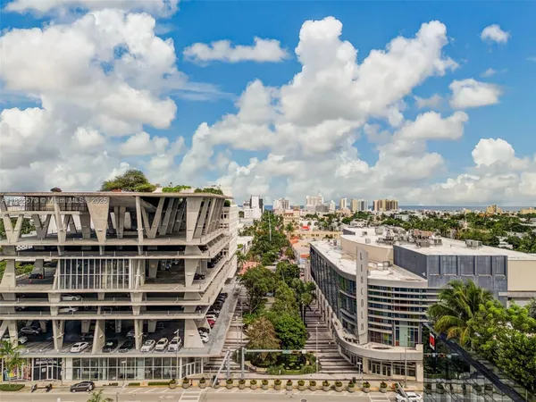 $299,000 | 1300 Lincoln Road, Unit B402, Miami Beach, FL 33139