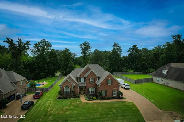 $457,900 | 1828 West Keenlan Drive, Hernando, MS 38632