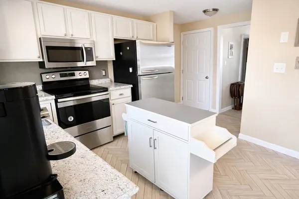 $335,000 | 704 Ocean Meadows, Unit 704, Fairhaven, MA 02719