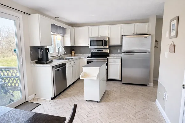 $335,000 | 704 Ocean Meadows, Unit 704, Fairhaven, MA 02719