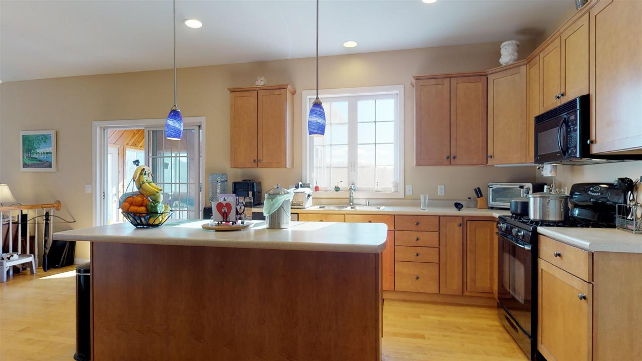 425 Duffy Road Milton, VT 05468 - Photo 7 of 37 Gallery Image 7