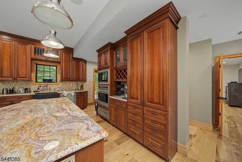 2 Thompson Road Boonton, NJ 07005 - Photo 13 of 50