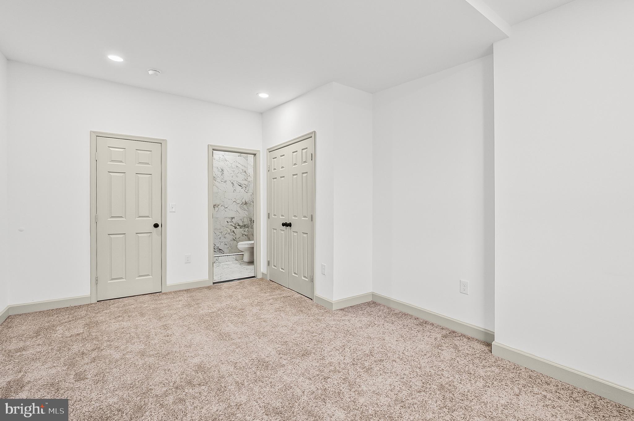 2508 East Preston Street Baltimore, MD 21213 - Photo 22 of 29 an empty room with closet area