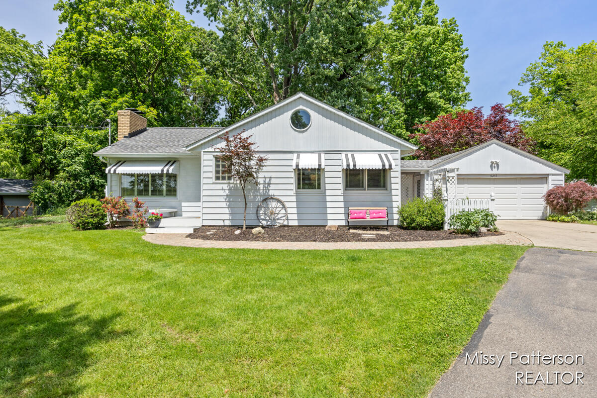 6257 Cascade Road Southeast Grand Rapids, MI 49546 - Photo 3 of 35 Front Exterior