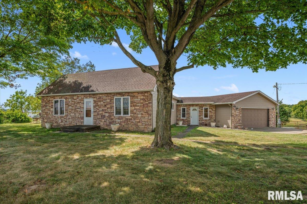 8441 Thomas Road Rochester, IL 62563 - Photo 2 of 77 Gallery Image 2