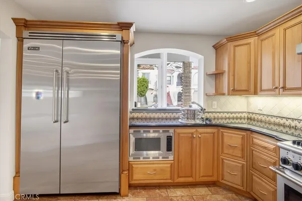 $2,200,000 | 5580 East St Irmo Walk, Long Beach, CA 90803