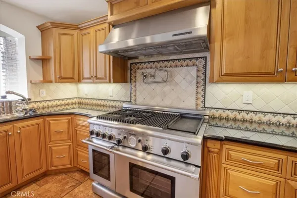 $2,200,000 | 5580 East St Irmo Walk, Long Beach, CA 90803