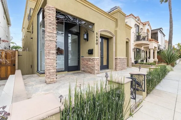 $2,200,000 | 5580 East St Irmo Walk, Long Beach, CA 90803