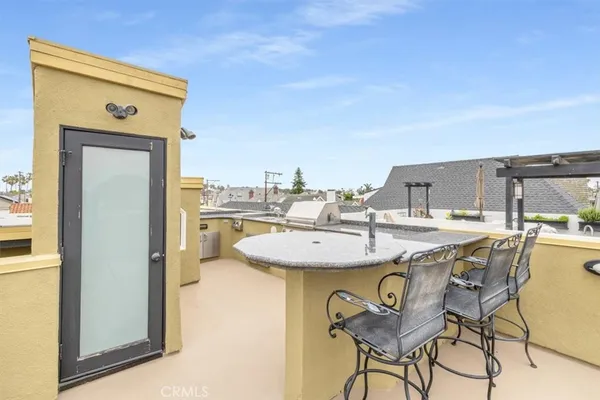 $2,200,000 | 5580 East St Irmo Walk, Long Beach, CA 90803