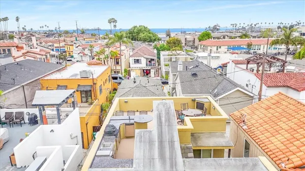 $2,200,000 | 5580 East St Irmo Walk, Long Beach, CA 90803