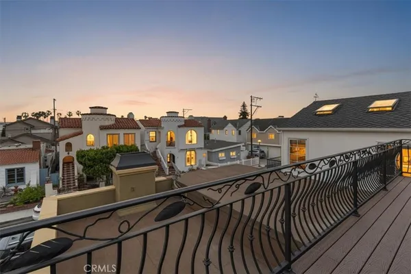 $2,200,000 | 5580 East St Irmo Walk, Long Beach, CA 90803