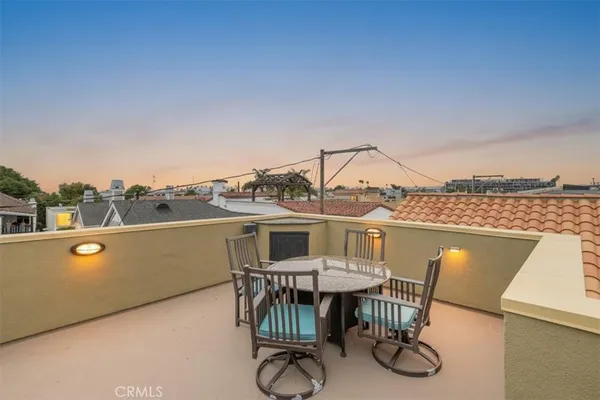 $2,200,000 | 5580 East St Irmo Walk, Long Beach, CA 90803