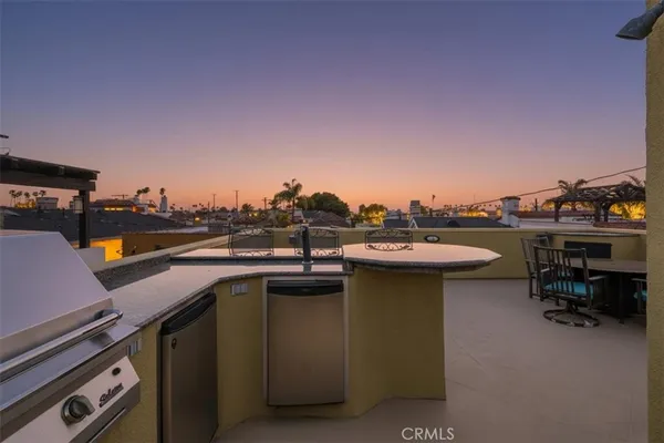 $2,200,000 | 5580 East St Irmo Walk, Long Beach, CA 90803