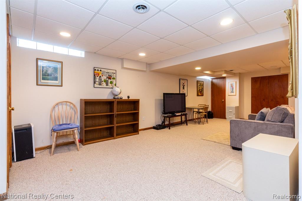 36985 Valley Ridge Drive Farmington Hills, MI 48331 - Photo 42 of 51