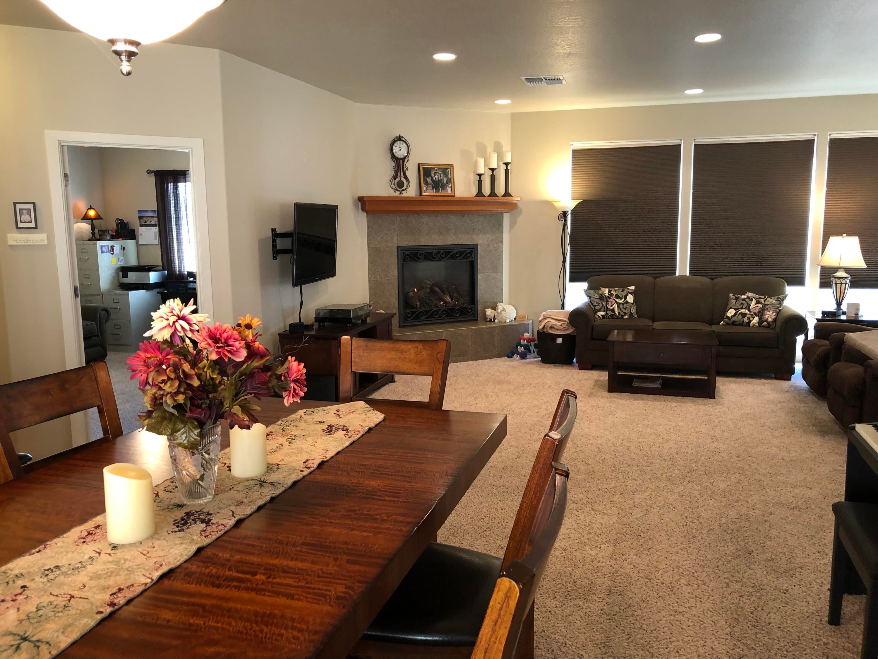 705 Three Pines Road Grants Pass, OR 97526 - Photo 24 of 47 Great room with propane fireplace