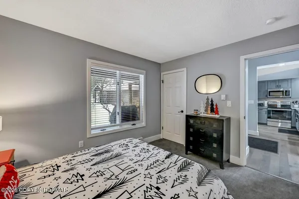 $525,000 | 59 Midway Cir Lake, Lake Harmony, PA 18624