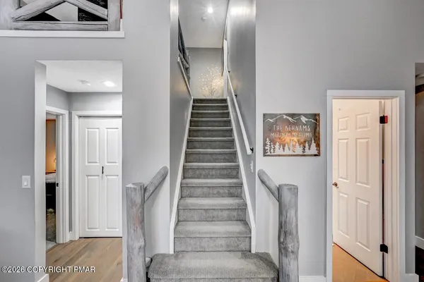 $525,000 | 59 Midway Cir Lake, Lake Harmony, PA 18624