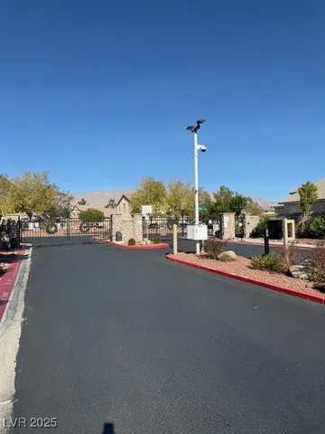 $1,995 | 4932 Royal Lake Avenue, Las Vegas, NV 89131