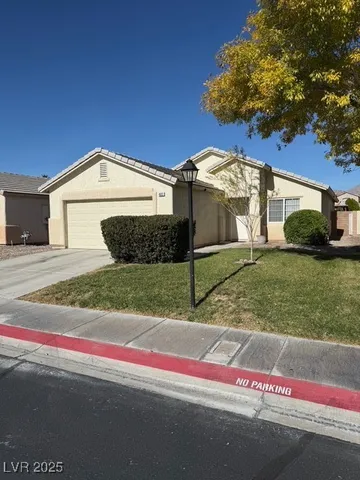 $1,995 | 4932 Royal Lake Avenue, Las Vegas, NV 89131
