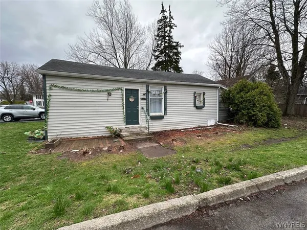 $99,900 | 260 East Bank Street, Albion, NY 14411