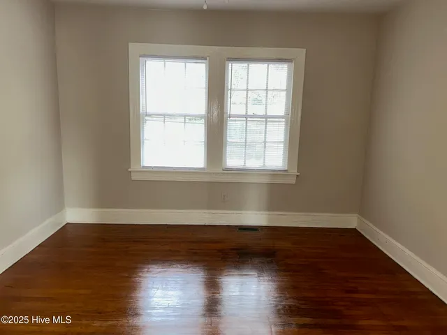 $1,200 | 2804 Edwards Street, Greenville, NC 27858