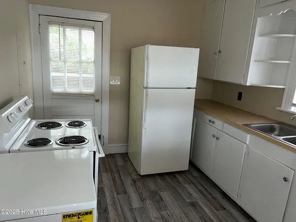 $1,200 | 2804 Edwards Street, Greenville, NC 27858