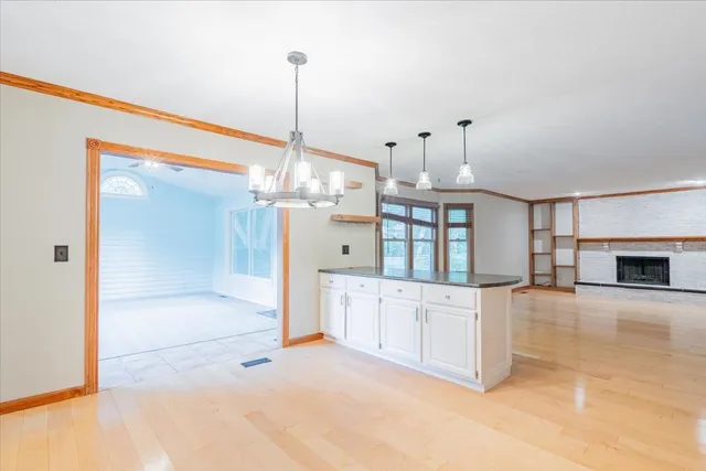 $399,900 | 10 Inverness Drive, Bloomington, IL 61701