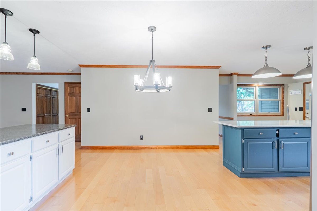 10 Inverness Drive Bloomington, IL 61701 - Photo 13 of 43