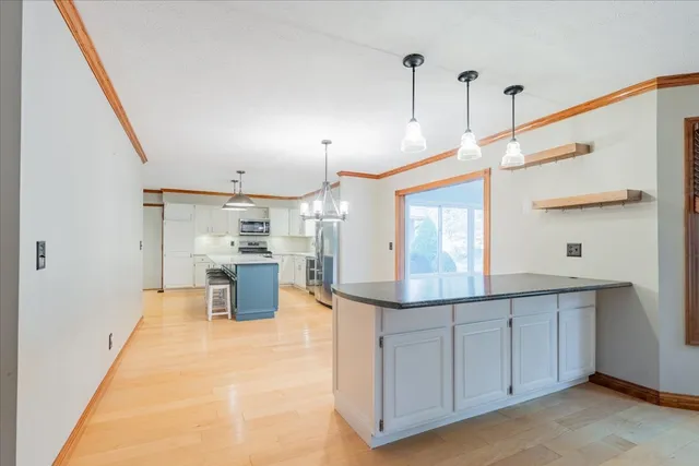 $399,900 | 10 Inverness Drive, Bloomington, IL 61701